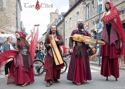 Beltaine déambulation musique et danse pagan féerique médieval