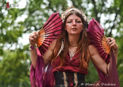 Beltaine déambulation musique et danse pagan féerique médieval